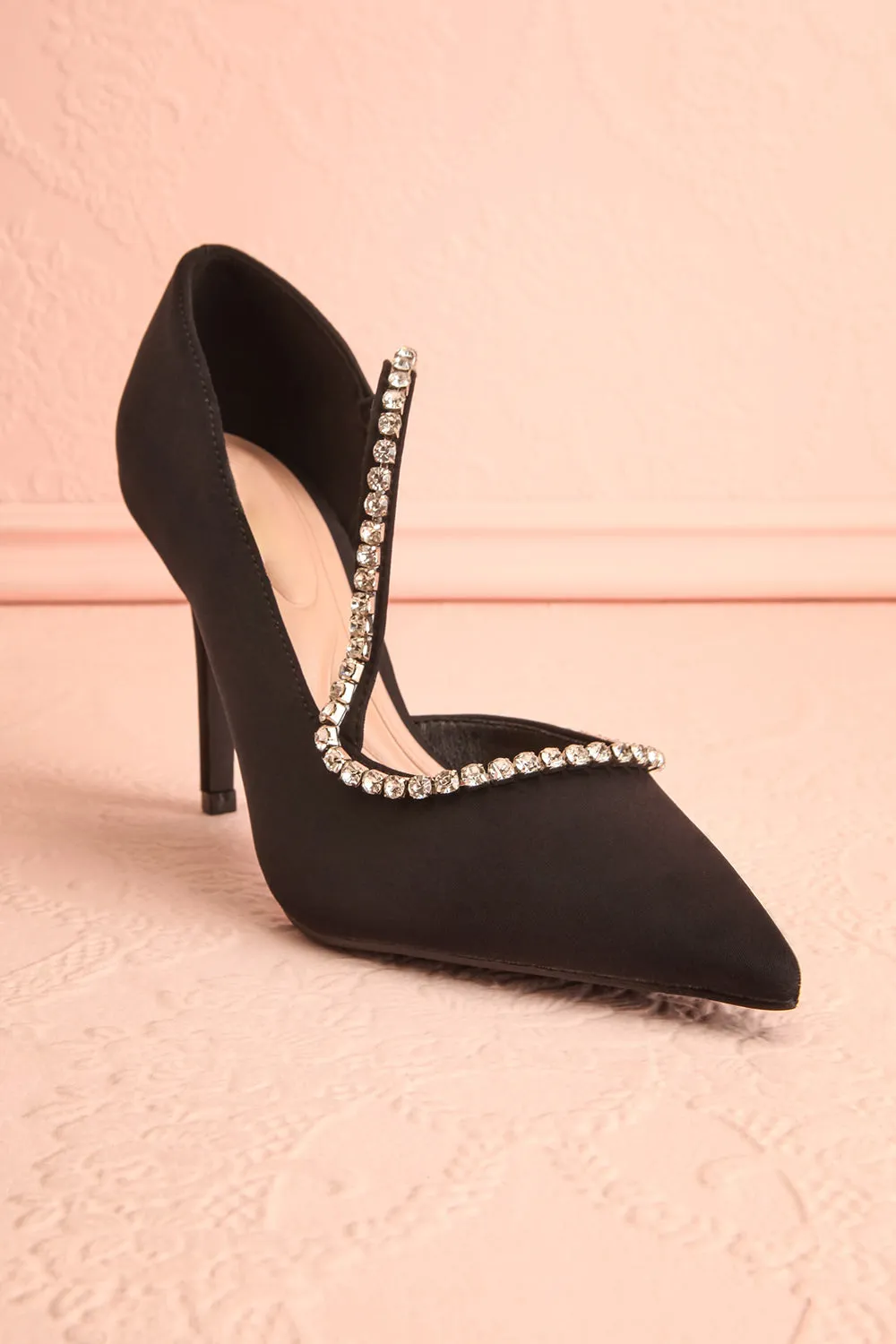 Zulana | Black Pointed Toe Heels w/ Crystals